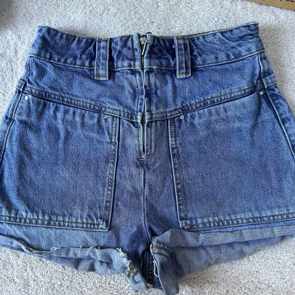 EUC Ba&Sh David Denim Shorts Size XS (25)  Med Wash Zip Front Raw Hem 2.5"Inseam